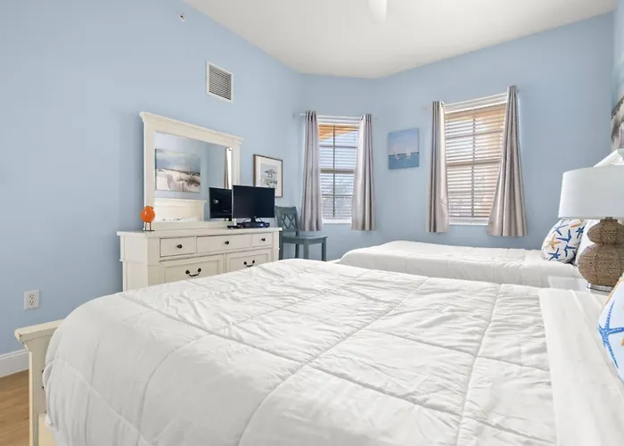 206 Harborview Grande * Clearwater Beach