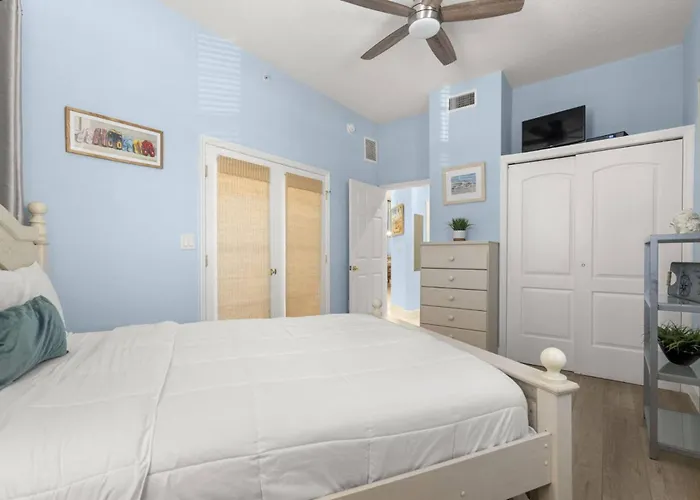 206 Harborview Grande * Clearwater Beach